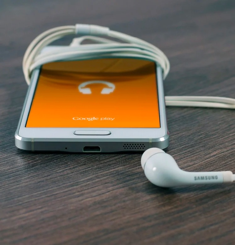 Mobile Phone & Backlight LCD