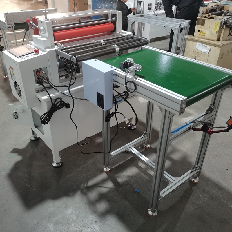China Factory Custom Auto Stack Automatic Feeding Cutting Machine