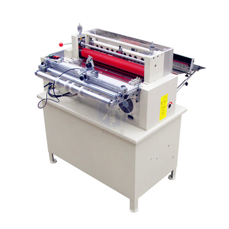 Automatic fabric strip cutting machine with automatic unwinding system 