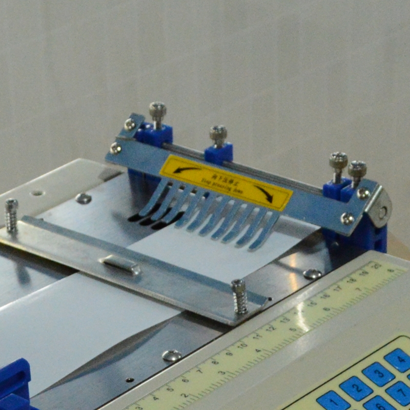 Cheap Small Computer Hot Cutting Nylon Polyester Webbing Strap Belt Automatic Roll To Sheet Cutting Machine